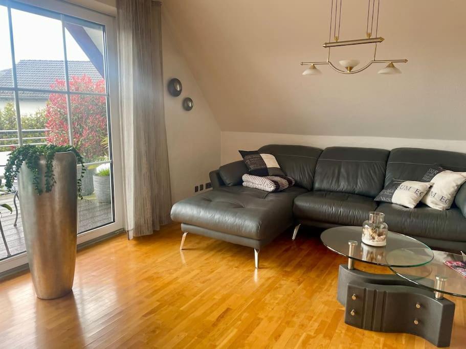 Moderne Ferienwohnung Mit Sonnenbalkon In Fretter Finnentrop Esterno foto