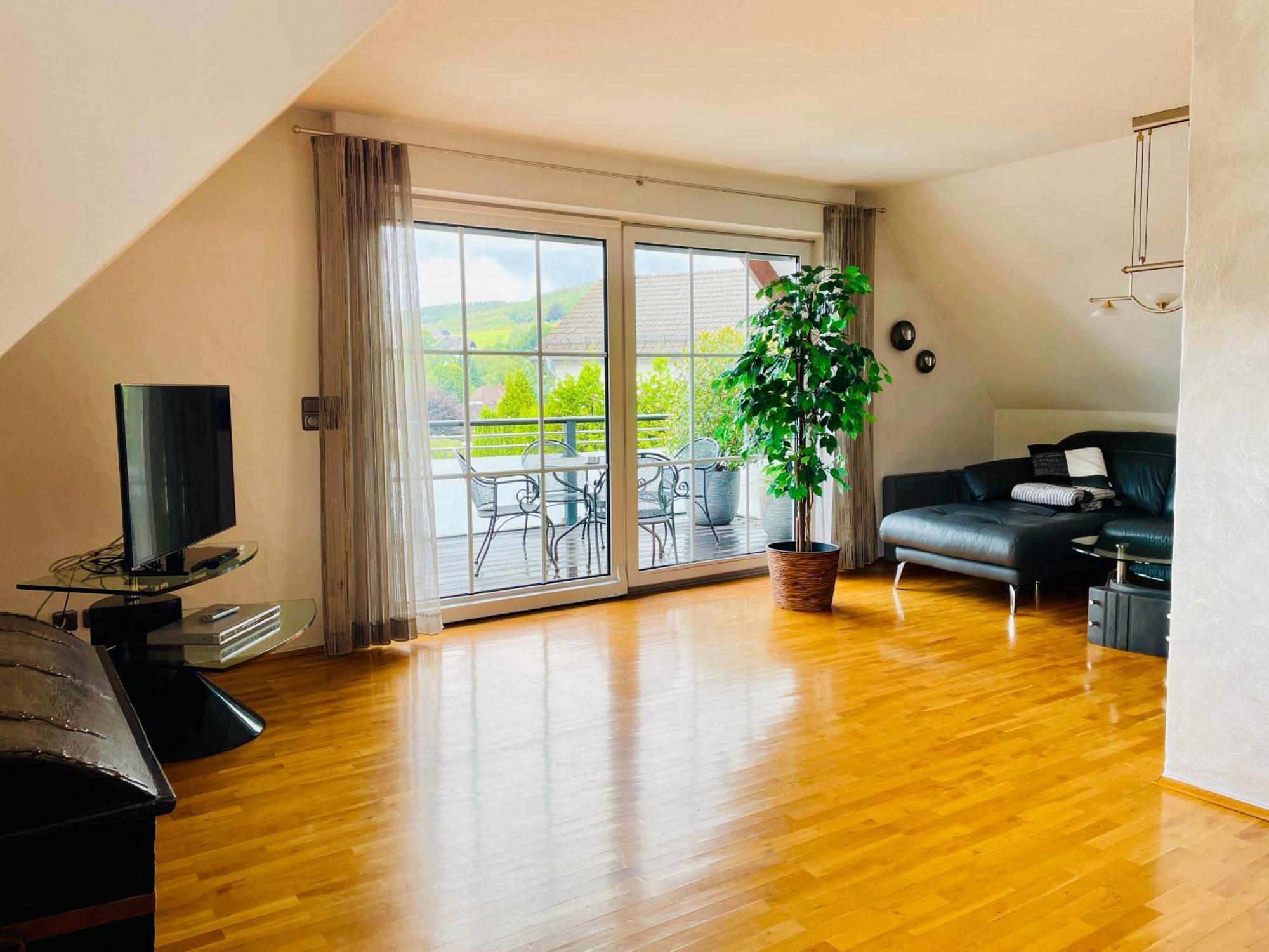Moderne Ferienwohnung Mit Sonnenbalkon In Fretter Finnentrop Esterno foto